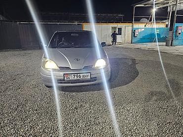 Toyota Prius: 2000 г., 1.4 л, Автомат, Гибрид, Лифтбек