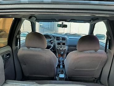 сигнал клаксон: Nissan Primera: 2001 г., 2 л, Вариатор, Бензин, Седан — 5