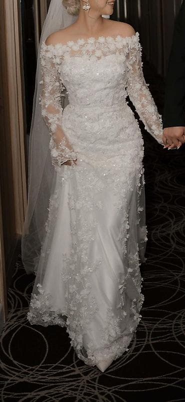 Продаю свадебное платье Силуэт платья идеально подчеркивает фигуру и