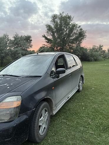 vaz 2114: Honda Stream: 2002 г., 2 л, Автомат, Бензин, Минивэн — 7