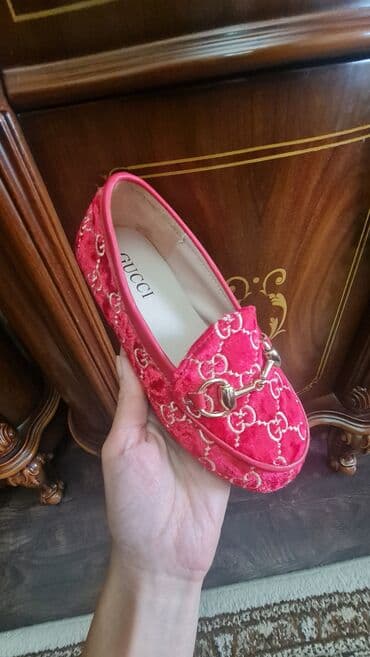 фирменный обувь: Продаю обувь для девочки. Обувь новая или в идеальном состоянии ( 1-2 — 8