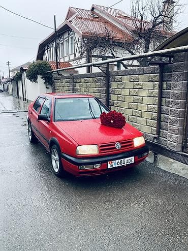 golf 2: Volkswagen Vento: 1992 г., 1.8 л, Механика, Бензин, Седан — 1