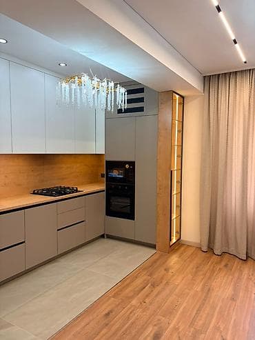 70: **🏡 Продается уютная 3-комнатная квартира в центре города!** 📍 — 4