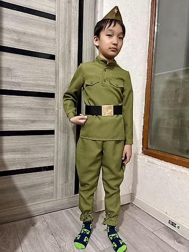 костюм для девочек: Костюмы военного напрокат. для девочке размер 116 см, для мальчика — 1