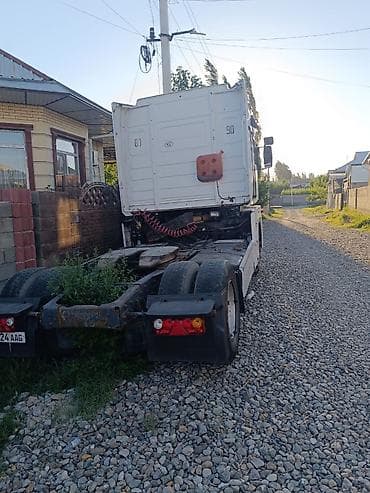Сүйрөгүч, Renault, 2001 г., Прицепсиз — 2