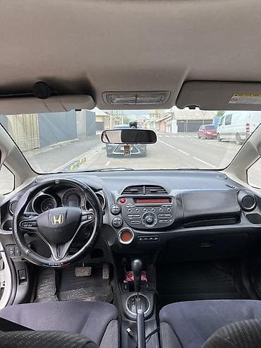 Унаа сатуу: Honda Jazz: 2012 г., 1.3 л, Вариатор, Бензин, Хетчбек — 8