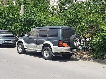 Mitsubishi Pajero: 1993 г., 2.8 л, Дизель — 1
