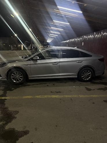 byd leopard: Седан бизнес-класса, серебристый цвет кузова. Современный динамичный — 3