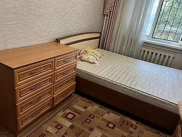 Мебель: Спальный гарнитур, Б/у, Двуспальная кровать, Шкаф, Комод, цвет - Коричневый — 1