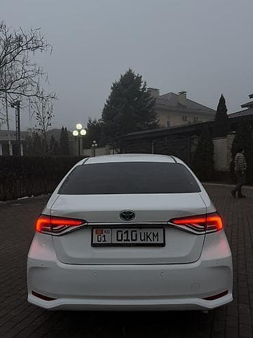 carolla verso: Toyota Corolla: 2019 г., 1.8 л, Автомат, Бензин, Седан — 4