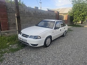 Chevrolet Nexia: 2010 г., Механика, Бензин, Седан