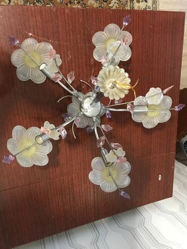 запчасти для люстры: Продаю люстру патроны все работают некоторых розовых листочков не — 5