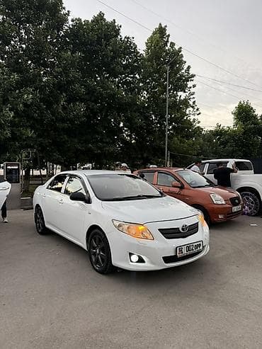 bmw e93: Toyota Corolla: 2008 г., Седан — 1