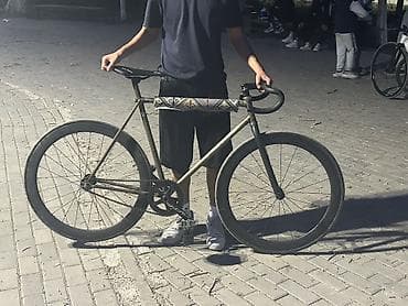 red cell: Шоссейный велосипед, Specialized, Рама L (172 - 185 см), Новый — 4