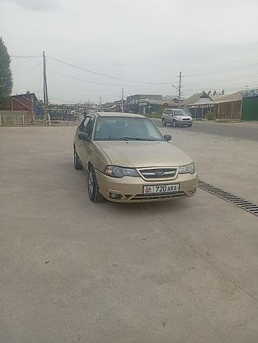 Транспорт: Daewoo Nexia: 2010 г., 1.6 л, Кол менен иштөөчү, Бензин, Седан — 1