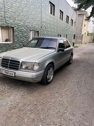 Mercedes-Benz W124: 1991 г., 2.3 л, Механика, Бензин, Седан — 5