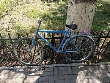 уралы: Городской дорожный велосипед классической конструкции. - Рама — 3