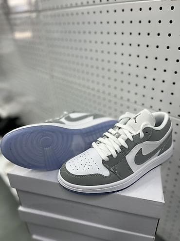 jordan low: Кроссовки низкие Jordan (модель в стиле Air Jordan 1 Low) Размеры — 4