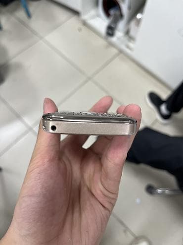 телефон на 10000: Nokia E72 — 6
