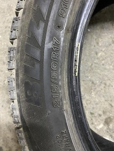 blizzak: Зимняя шина Bridgestone Blizzak VRX - Размер: 215/50 R17 - Модель — 4