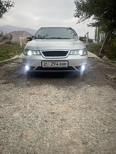 Продажа авто: Daewoo Nexia: 2006 г., Механика, Бензин, Седан — 4