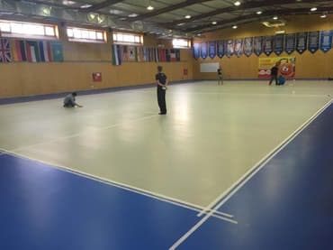 стол для тенниса купить: Резиновое бесшовное покрытие является современным технологичным — 3