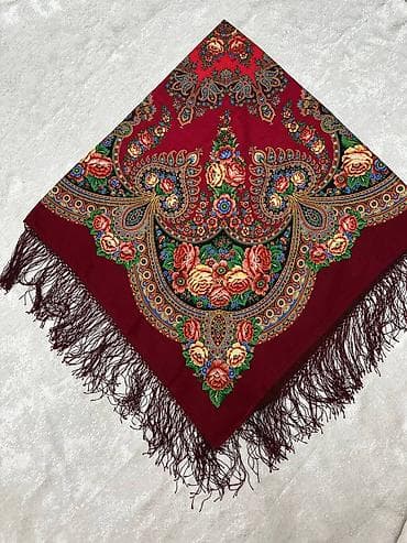 Юбкалар: Платок♥️Платки♥️ Павлопосадский платки✨ Размер 135см*135см с бахромой — 4