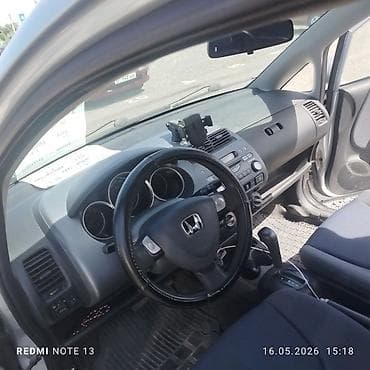 салон на фит: Honda Jazz: 2002 г., 1.4 л, Автомат, Бензин, Хэтчбэк — 6