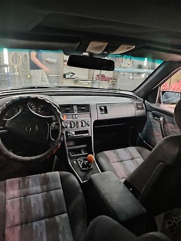 насатка amg: Mercedes-Benz C-Class: 1994 г., 1.8 л, Кол менен иштөөчү, Бензин, Седан — 3