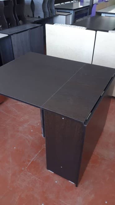 сдаю закройный стол: Продаю новый стол книжка — 1
