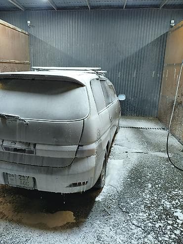 Toyota Gaia: 2002 г., 2 л, Автомат, Бензин, Минивэн — 7