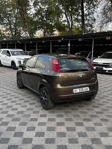 фиат пунто: Fiat Grande Punto: 2008 г., 1.2 л, Механика, Бензин, Хэтчбэк — 4