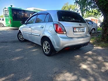 росс номер: Kia Rio: 2010 г., 1.4 л, Механика, Бензин, Хэтчбэк — 5