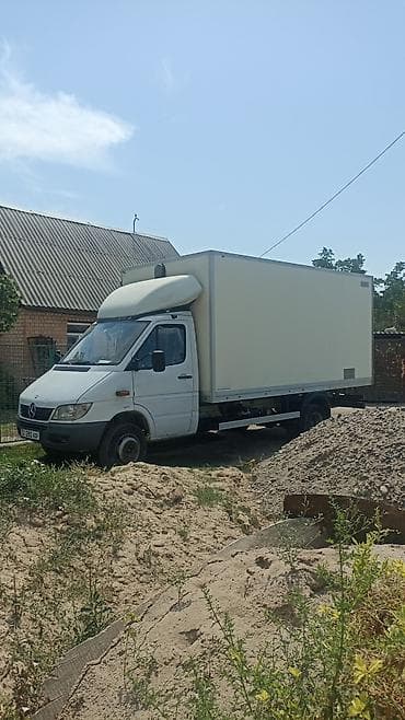 b class: Грузовой изотермический фургон на базе малотоннажного шасси (тип — 1