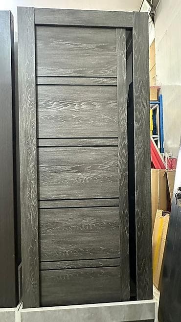 таа: Межкомнатная дверь в современном стиле, цвет серый дуб/графит. Полотно — 1