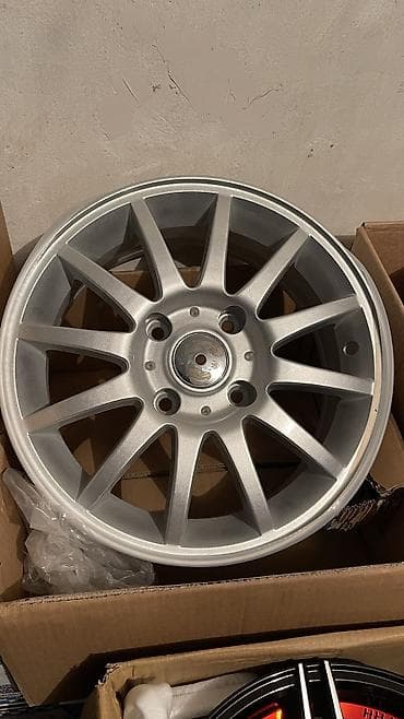 r13 на: Литые Диски R 13 Vossen, отверстий - 4 — 3