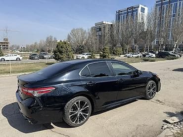 Транспорт: Toyota Camry: 2017 г., 2.5 л, Автомат, Бензин, Седан — 3