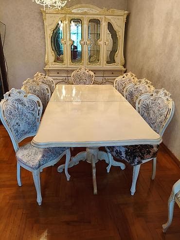 Стол и стул для зала, Б/у, Самовывоз, цвет - Бежевый