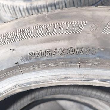 17: Шины 205 / 60 / R 17, Лето, Б/у, Пара, Легковые, Bridgestone — 4
