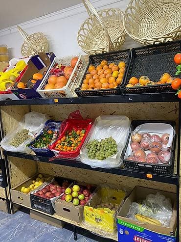 Продаются стеллажи витрины для овощей и фруктов по усмотрению в at lalafo.kg Продаются стеллажи витрины для овощей и фруктов по усмотрению в