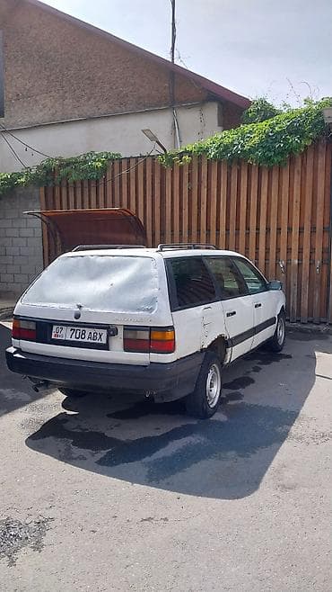 Продажа авто: Volkswagen Passat: 1989 г., 1.8 л, Механика, Бензин, Универсал — 4