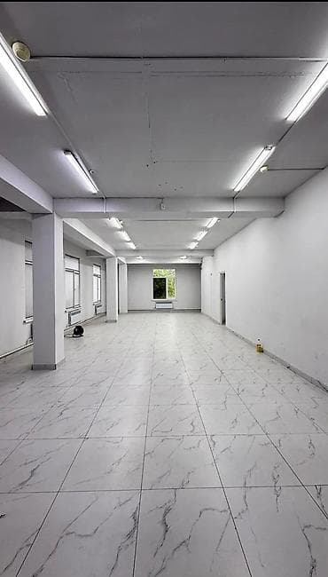 в ивановке: 🏢 Сдаётся отдельно стоящее здание 500 м² в районе Восток-5 📍 Первая — 6