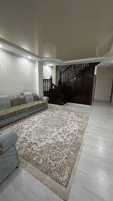 продается дом караколе: Гостевой дом. Уютные номера. Парковка для машин. До города-5 минут — 2