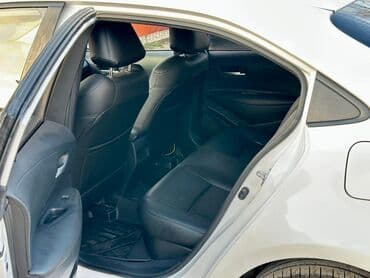 купить бу двигатель на мотоцикл: Toyota Corolla: 2021 г., 1.8 л, Вариатор, Гибрид, Седан — 13