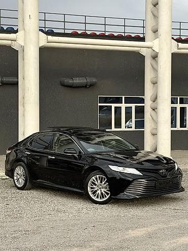 Toyota Camry: 2020 г., 2.5 л, Автомат, Бензин, Седан — 3