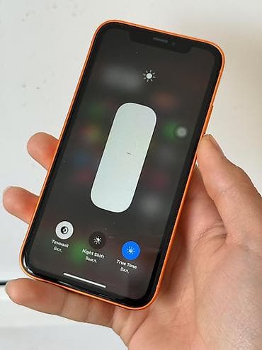IPhone Xr, 128 ГБ, 70 %