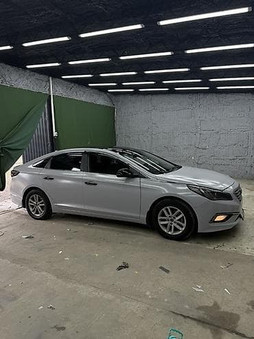 spark 2012: Hyundai Sonata (седан, поколение LF) - Кузов: 4‑дверный седан — 7
