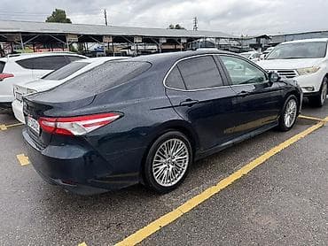 corolla 2016: Toyota Camry: 2018 г., 2.5 л, Автомат, Бензин, Седан — 2