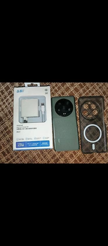 surface 3: Смартфон Xiaomi 13 Ultra (зеленый) + комплект аксессуаров Основные — 1