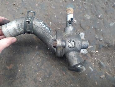 инжектор авто: Mazda MPV 2.5 корпус термостата, Мазда МПВ 2.5 корпус термостата Тип — 4